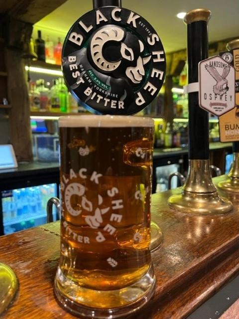 英格尔顿 The Marton Arms酒店 外观 照片